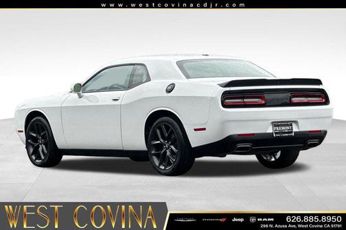 White Knuckle Clearcoat 2022 Dodge Challenger SXT