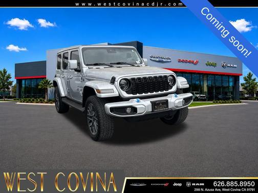 Silver Zynith Clearcoat 2024 Jeep Wrangler 4xe High Altitude