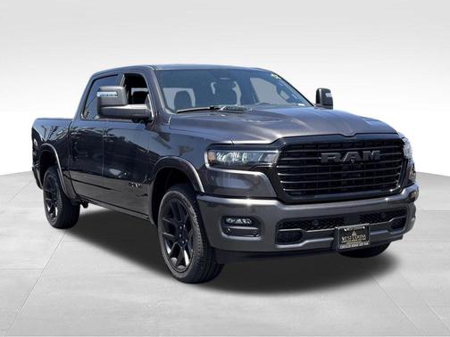 Granite Crystal Metallic Clearcoat 2025 RAM 1500 Laramie