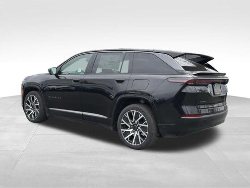 Diamond Black Crystal Pearlcoat 2025 Jeep Wagoneer S Limited