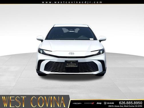 Ice Cap 2025 Toyota Camry SE