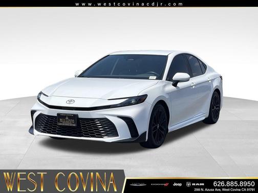 Ice Cap 2025 Toyota Camry SE