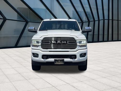 Bright White Clearcoat 2020 RAM 2500 Laramie Crew Cab 4x4 6'4' Box