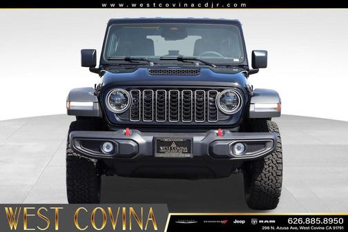 Black Clearcoat 2026 Jeep Wrangler Rubicon