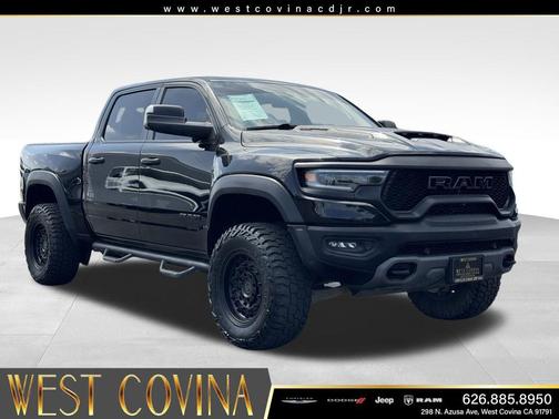 Diamond Black Crystal Pearlcoat 2022 RAM 1500 TRX