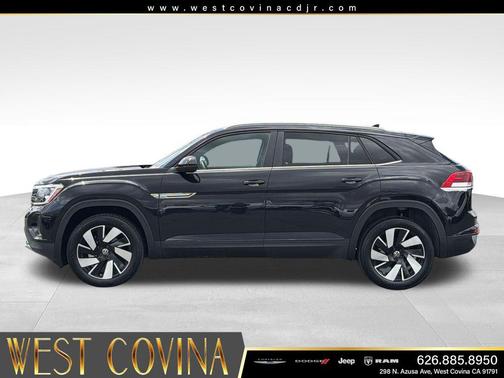 Deep Black 2025 Volkswagen Atlas Cross Sport 2.0T SE w/Technology 4MOTION