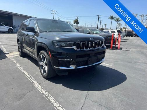Diamond Black Crystal Pearlcoat 2023 Jeep Grand Cherokee L Limited
