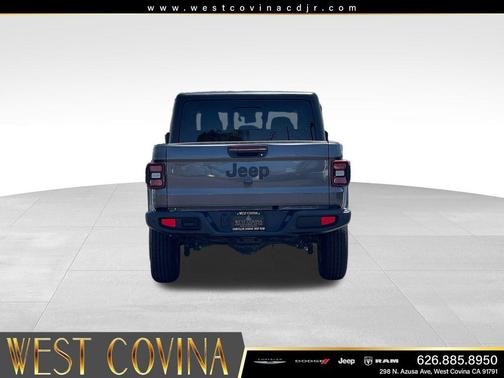 Granite Crystal Metallic Clearcoat 2024 Jeep Gladiator Sport S
