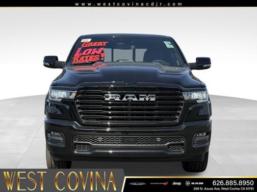 Diamond Black Crystal Pearlcoat 2026 RAM 1500 Laramie