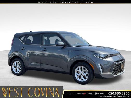 Gravity Gray 2024 Kia Soul LX