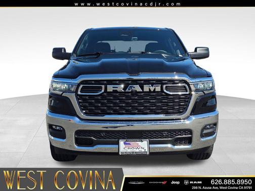 Diamond Black Crystal Pearlcoat 2026 RAM 1500 Big Horn/Lone Star