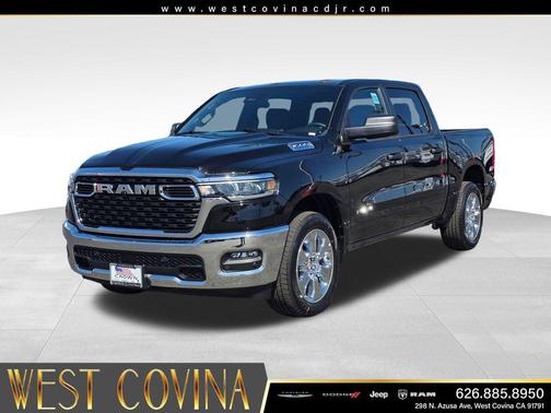 Diamond Black Crystal Pearlcoat 2026 RAM 1500 Big Horn/Lone Star