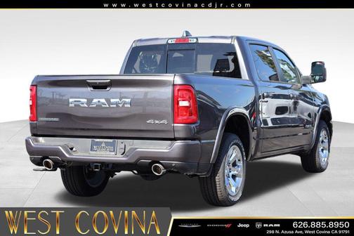 Granite Crystal Metallic Clearcoat 2026 RAM 1500 Big Horn/Lone Star