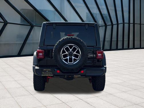Black Clearcoat 2025 Jeep Wrangler Rubicon