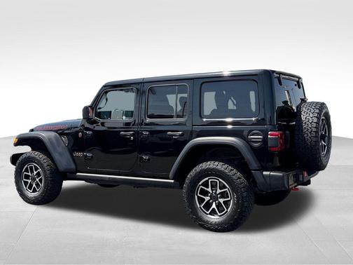 Black Clearcoat 2025 Jeep Wrangler Rubicon
