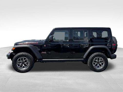 Black Clearcoat 2025 Jeep Wrangler Rubicon