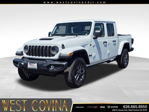 Bright White Clearcoat 2026 Jeep Gladiator Sport S