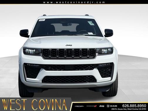Bright White Clearcoat 2026 Jeep Grand Cherokee Limited