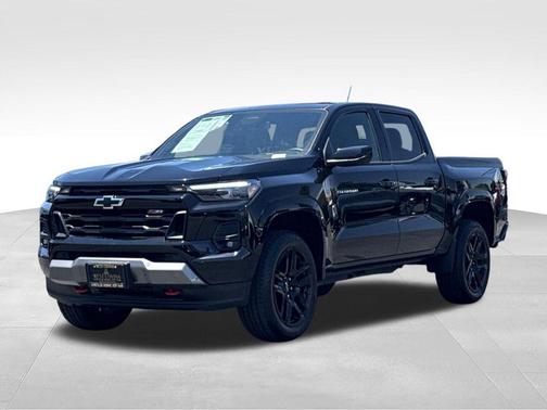 Black 2025 Chevrolet Colorado Z71