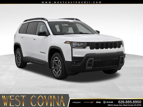 Bright White Clearcoat 2026 Jeep Cherokee Laredo