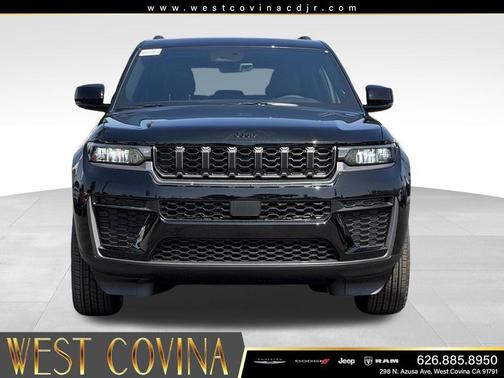 Diamond Black Crystal Pearlcoat 2026 Jeep Grand Cherokee Altitude