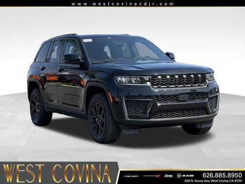 Diamond Black Crystal Pearlcoat 2026 Jeep Grand Cherokee Altitude