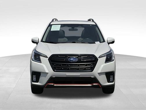 Crystal White Pearl 2023 Subaru Forester Sport