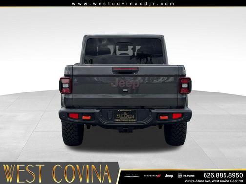 Granite Crystal Metallic Clearcoat 2026 Jeep Gladiator Mojave X 4x4