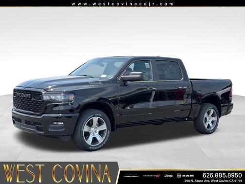 Diamond Black Crystal Pearlcoat 2026 RAM 1500 Express