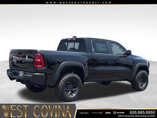 Diamond Black Crystal Pearlcoat 2026 RAM 1500 RHO Crew Cab 4x4 5'7' Box