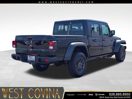 Black Clearcoat 2026 Jeep Gladiator Sport