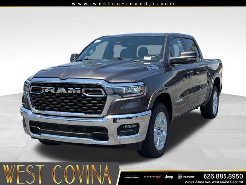 Granite Crystal Metallic Clearcoat 2026 RAM 1500 Big Horn/Lone Star