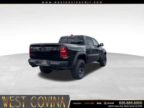 Diamond Black Crystal Pearlcoat 2026 RAM 1500 RHO Crew Cab 4x4 5'7' Box