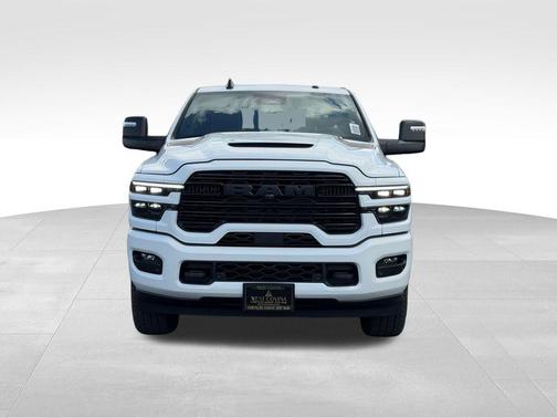 Bright White Clearcoat 2026 RAM 2500 Laramie Crew Cab 4x4 6'4' Box