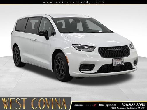 Bright White Clearcoat 2024 Chrysler Pacifica Hybrid S Appearance Pkg