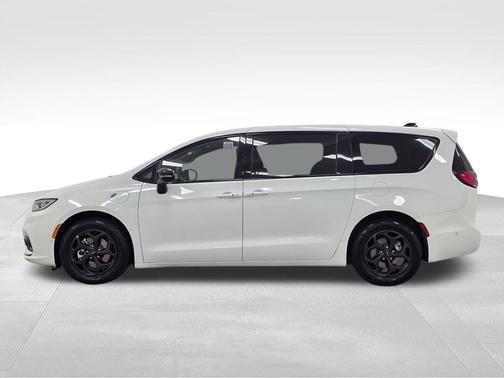 Bright White Clearcoat 2024 Chrysler Pacifica Hybrid S Appearance Pkg