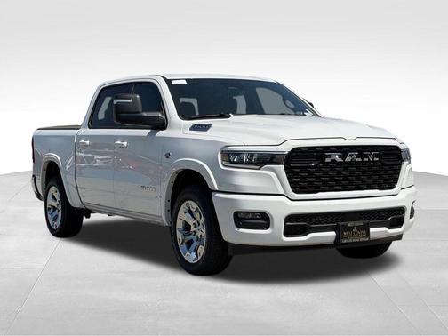 Bright White Clearcoat 2026 RAM 1500 Big Horn/Lone Star