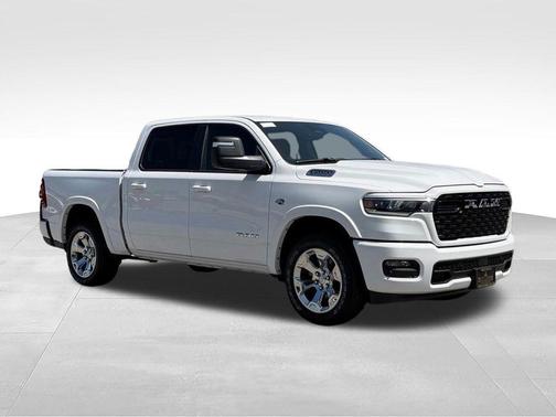 Bright White Clearcoat 2026 RAM 1500 Big Horn/Lone Star