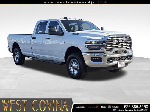Bright White Clearcoat 2026 RAM 3500 Tradesman Crew Cab 4x4 8' Box