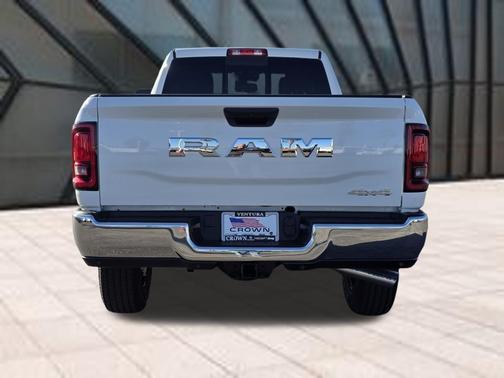 Bright White Clearcoat 2026 RAM 3500 Tradesman Crew Cab 4x4 8' Box
