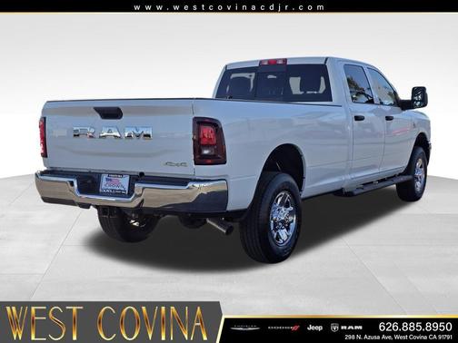 Bright White Clearcoat 2026 RAM 3500 Tradesman Crew Cab 4x4 8' Box