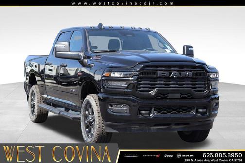 Diamond Black Crystal Pearlcoat 2025 RAM 2500 Big Horn Crew Cab 4x4 6'4' Box