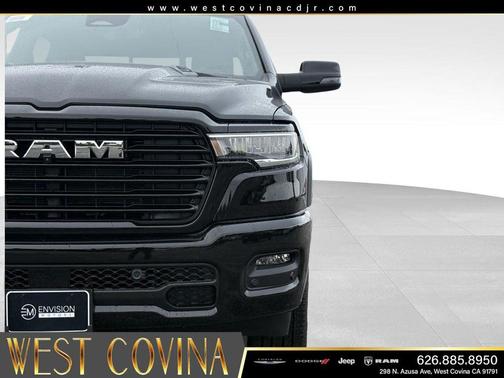 Diamond Black Crystal Pearlcoat 2026 RAM 1500 Laramie