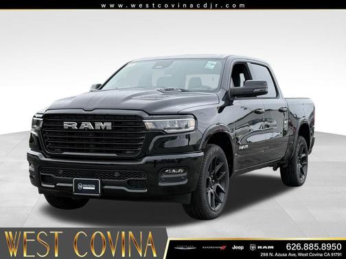 Diamond Black Crystal Pearlcoat 2026 RAM 1500 Laramie