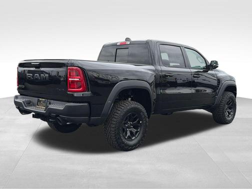 Diamond Black Crystal Pearlcoat 2026 RAM 1500 RHO Crew Cab 4x4 5'7' Box