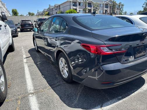 Underground 2025 Toyota Camry LE