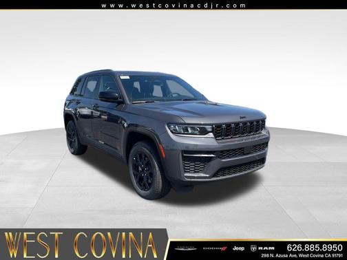 Baltic Gray Metallic Clearcoat 2026 Jeep Grand Cherokee Altitude