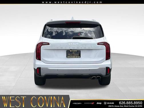 Glacial White Pearl 2023 Kia Telluride S