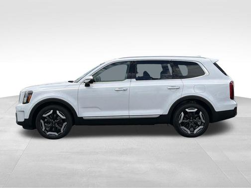 Glacial White Pearl 2023 Kia Telluride S