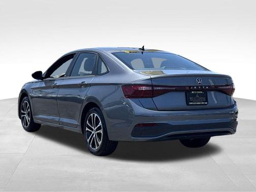 Platinum Gray 2025 Volkswagen Jetta 1.5T Sport
